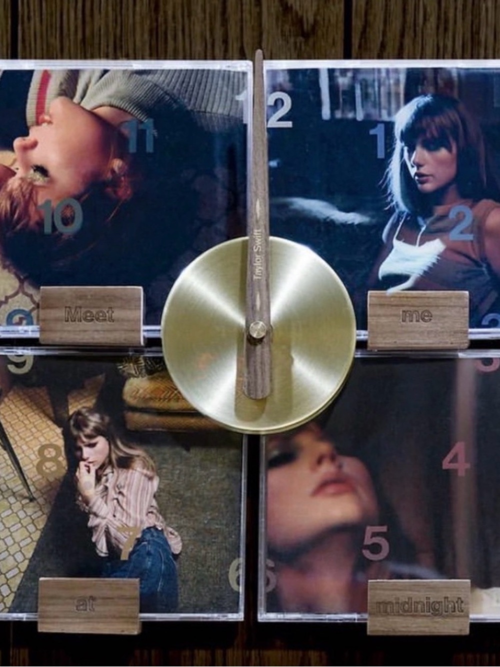 Taylor Swift Wall Clock 🕰️ Vinyl and CD versatile